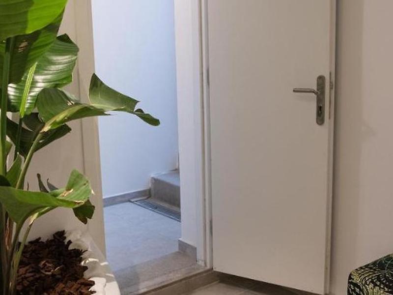 1E83125881F164739797D2293D1FD09A