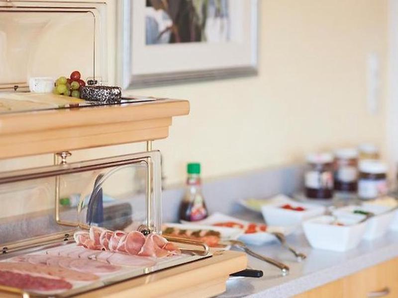 37CC14DCD5E5754500A39A1AA9405C54