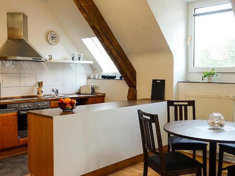 54DC24E60E0D180A8A830A516EE4BC18