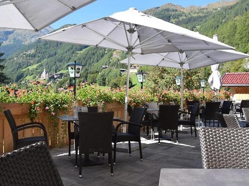 BF6EB9DD890D81777C7B9FF395E06249