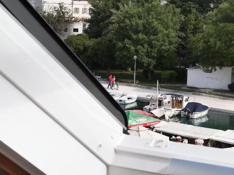 72A0DFF7AA0CE95A1E9804E860DDFFD2