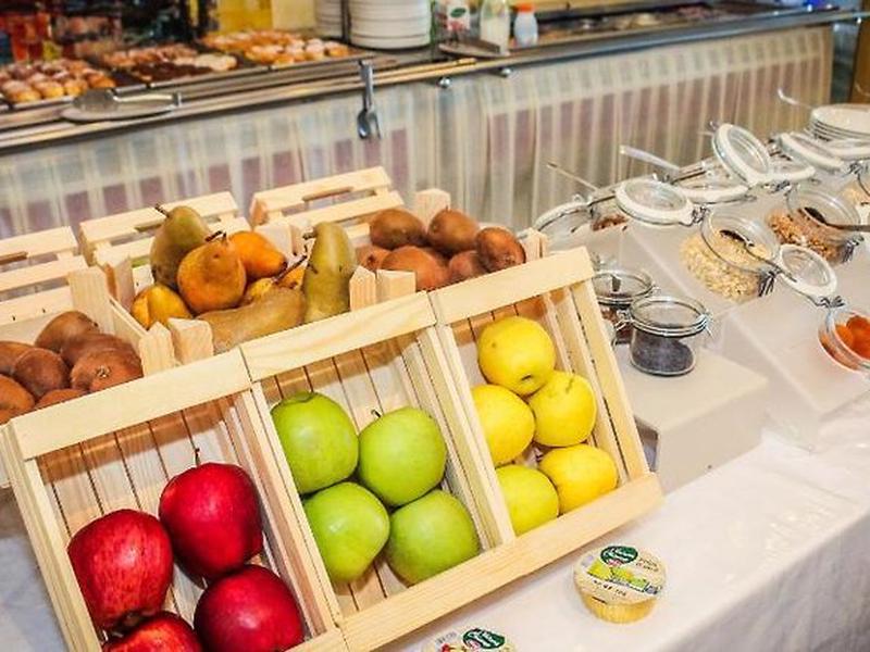 CAAC2C1A694D02CB96916F7224F1F178