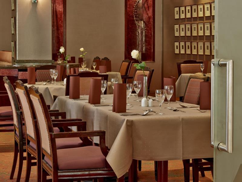 448FF261333BA6252EE2227303766BDE