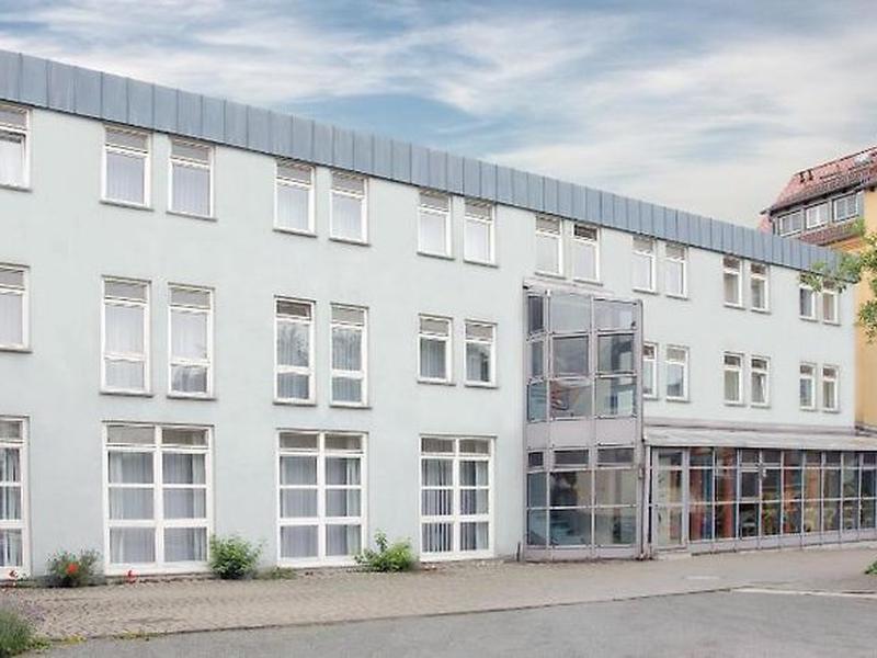 C98F383B6B73D32376341DE0B3E7FBA6