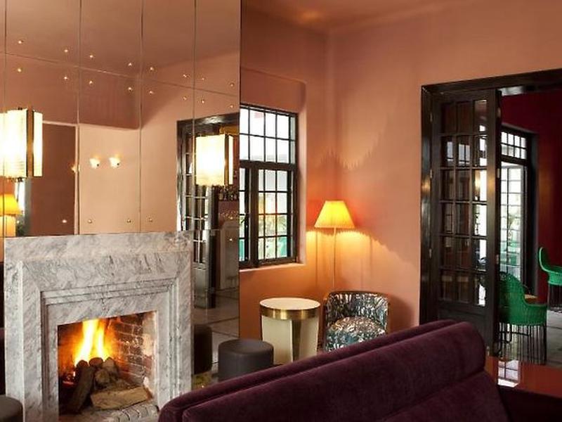 EB0106D606F90E9AA730220E04983644