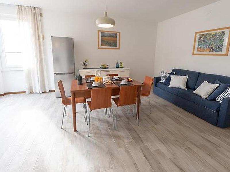 ABE9ED11232870995444704FEE847084