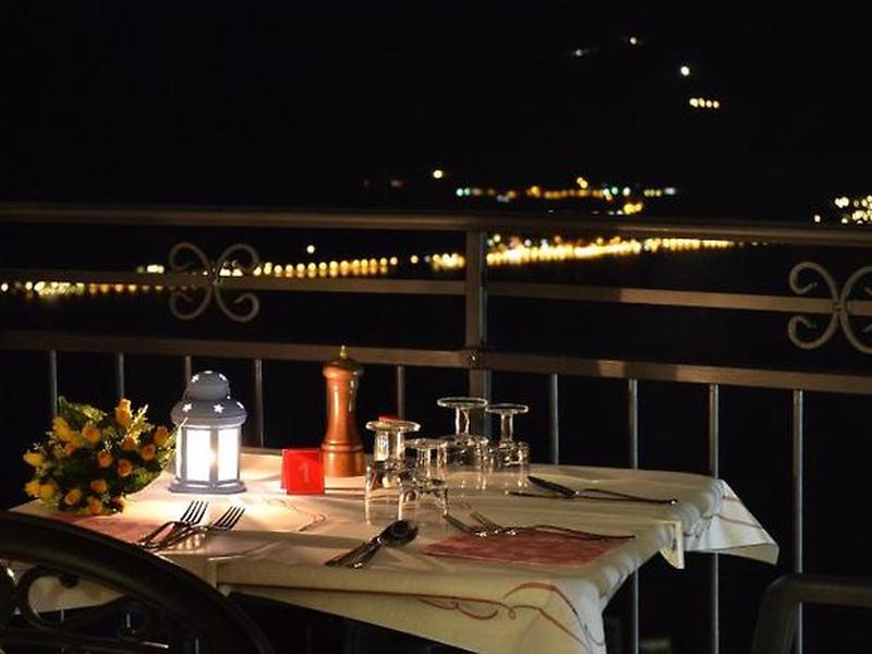 4DAD0403D8D5BD5669DF0BCB7BAB6D79