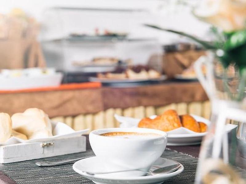 2B759E9E9B948177EA19F4B1DA90328B