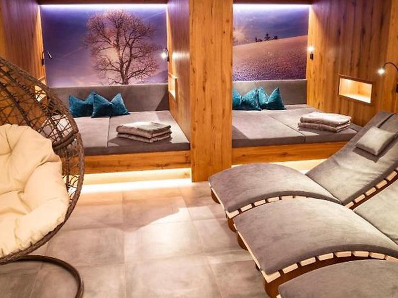 11DC63F9B2539CCFC415836749D73373