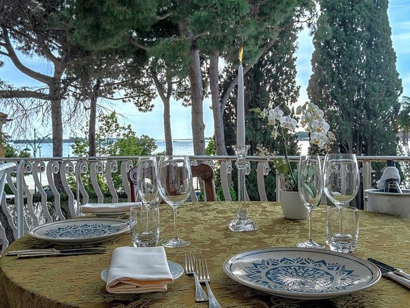 AEB1C238514BB40C7A39B64A4F604AE5