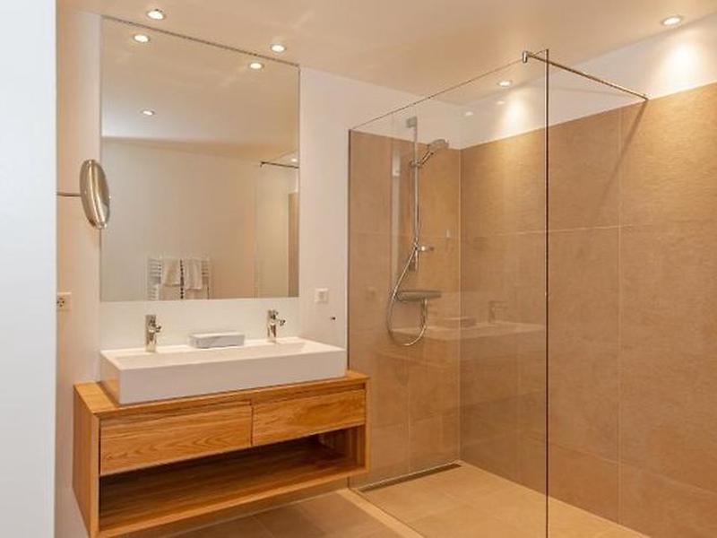 72EBA6C7C0AAE368D3F32B95BBA4EA92