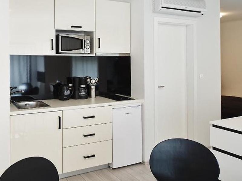 5BD3C97E68412665063ADC78CAD20504