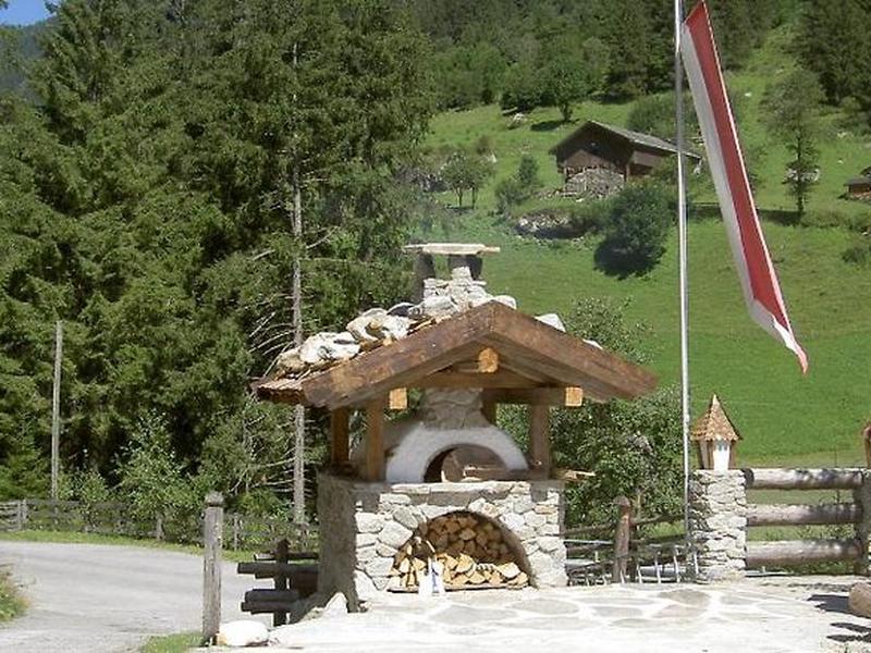 64E16D918F2113E813F5EA0F2BECEC0C