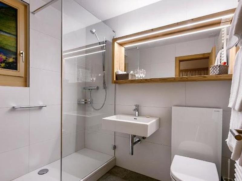 FA0644354F08366908E3FB30AE87AAD4