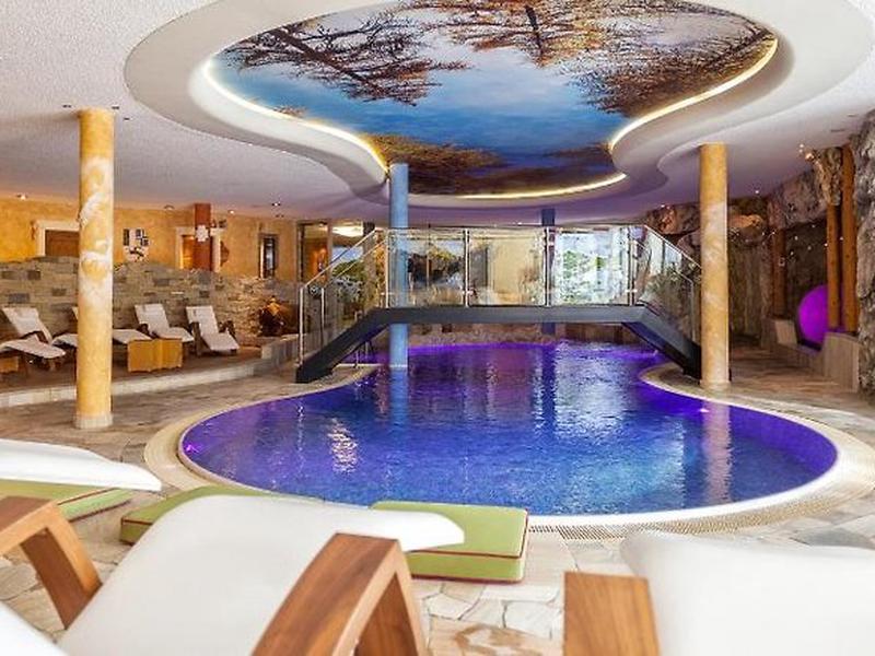 EFC78D22D14A49422978D2EDA409D228