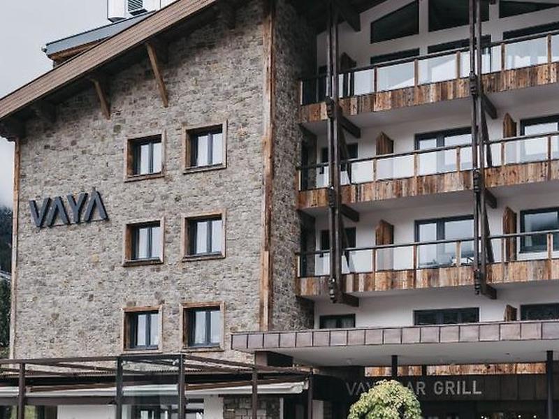 EB664131F4385ABC7AB3D9A1DCE443E7