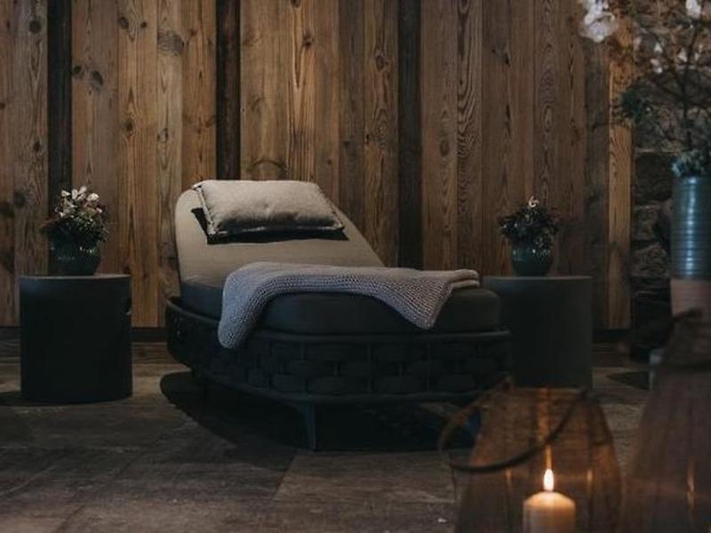 B9BF943CC17011824C2D8F1589070A4B