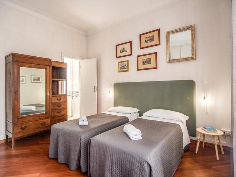 6EC2B3DDB4894F47B75682C9BF0D8BAA