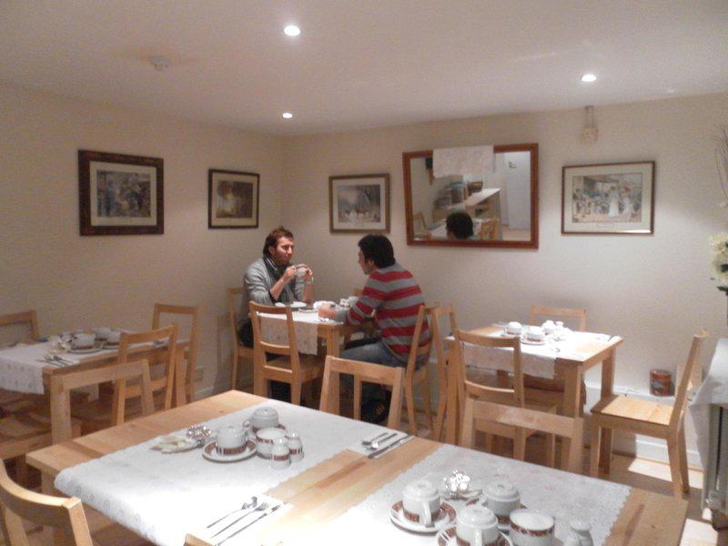 4BE310DE852691164C4BEBCE4AAE6B18