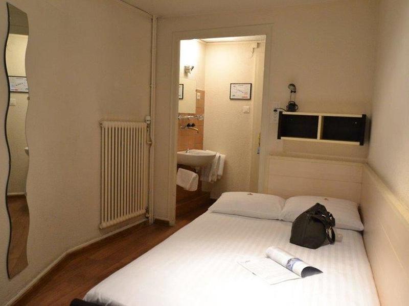 17D248F519A4A1CA79F6705A1611CA28