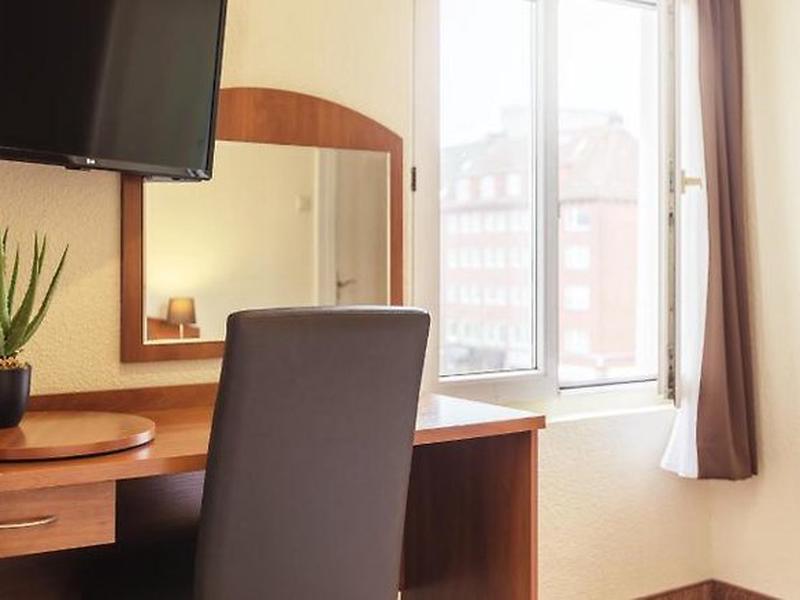 B31D728984EFF2CCB82B2C72272C7044