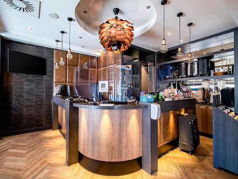 9864420F3C107AEEA3B6F8F908DFB85A