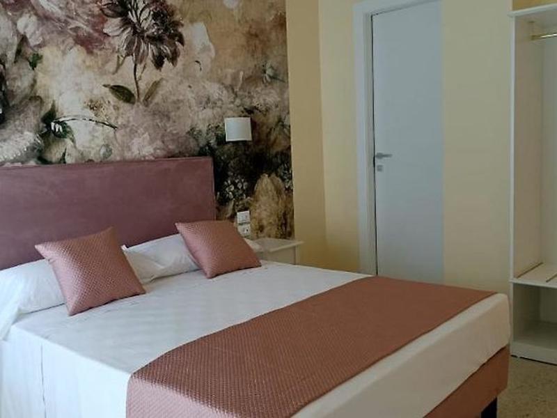 FF0D965D885476F3AA20CC9055F99BD8