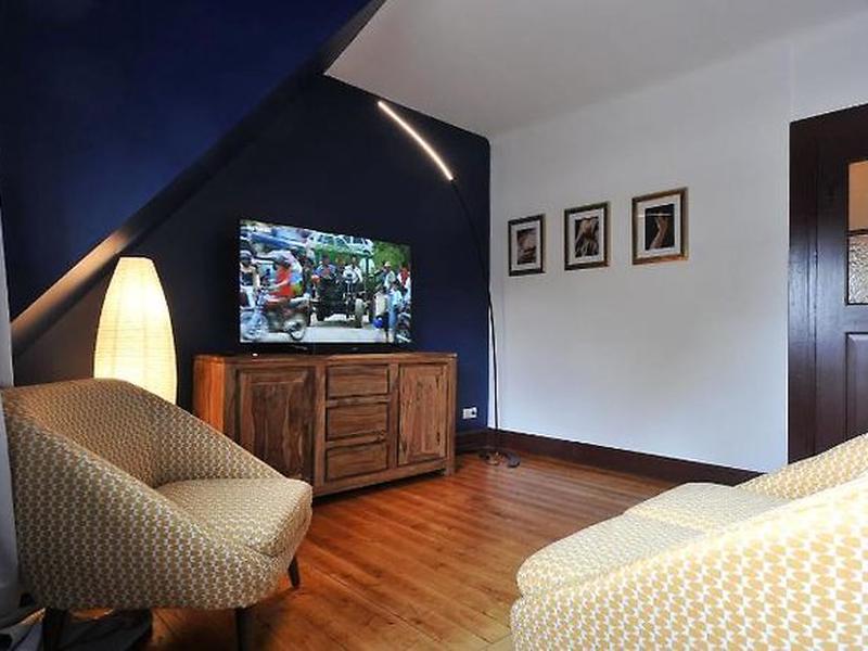 00327952612FC4981393F21DD37489E8