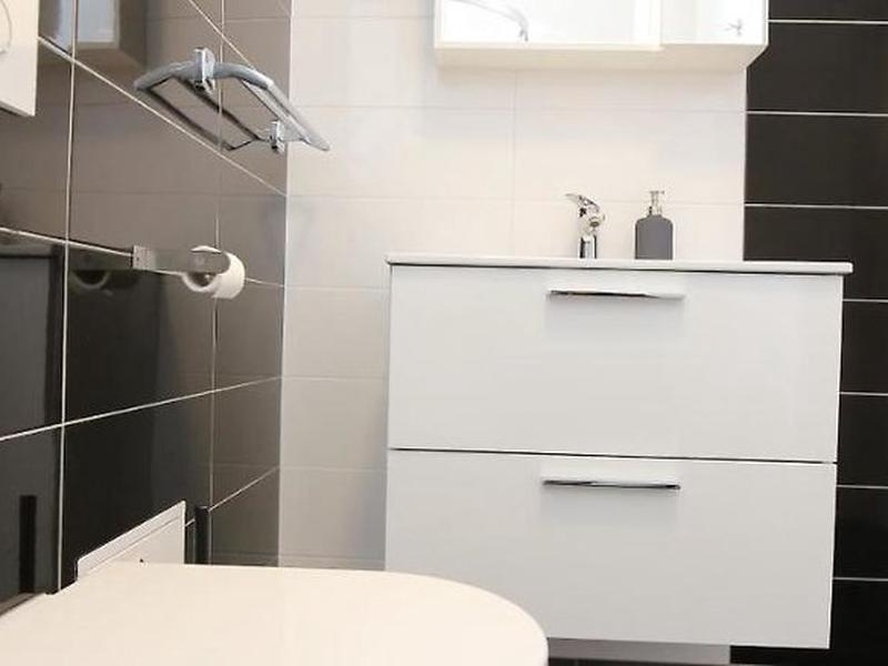 3C8FDB93896F3AFDD12F8E565ED8D161