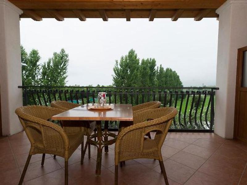 8DEFD2C60A18DB1E53617BDE177EBDBB