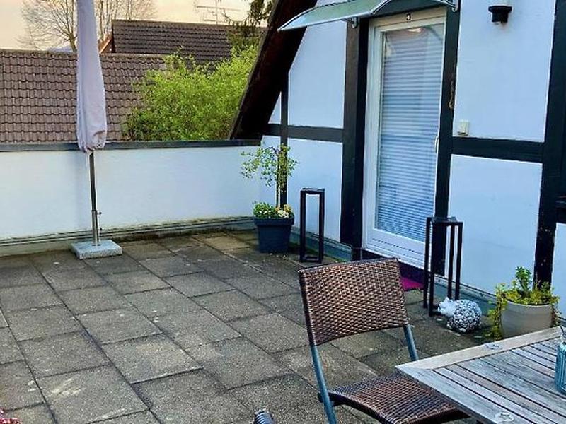 7261C9FD369225B923B8F3E54F2A2141