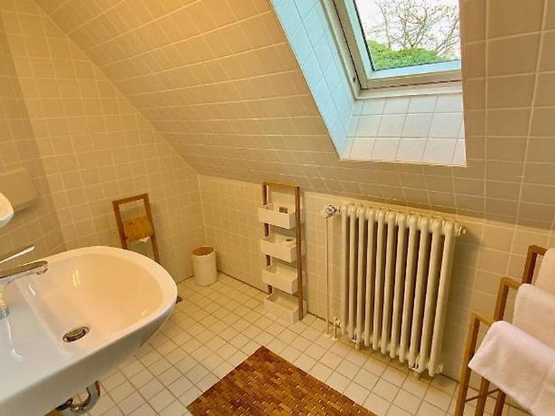 459C7410745806D04BD807C8A816F565