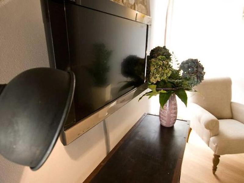 B72C98A9D7E0C5B4F2F01C4E7D0744E5