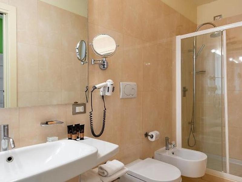 46776932F34DDA302331DC94BED27F21