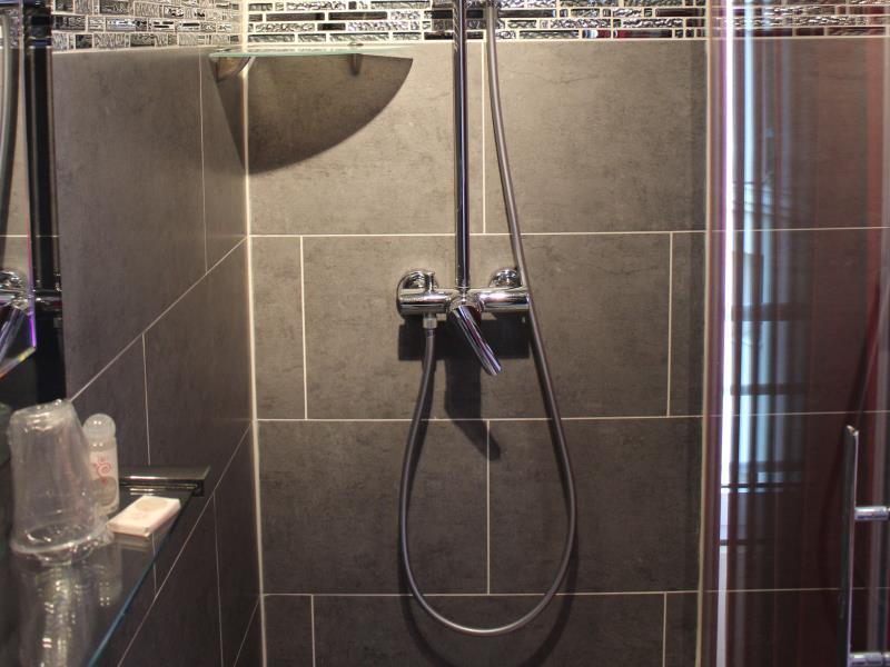 F8709A219CE22C2EE59DFA92CEE83B7C