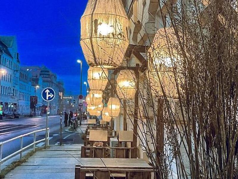 F6AEFAFD70A9D8B02D28EEA0BBA794F0