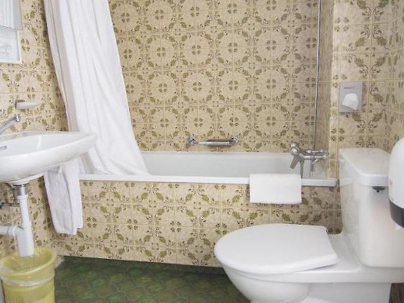 3D9397D5203C45E4547F92537FF80B1B