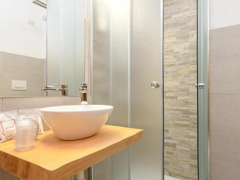 4E9D5A67EF3F208580EA9F4D639D4436