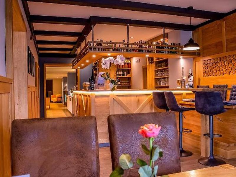 B15E6306DB90E49E0B6B1BFED41E6116