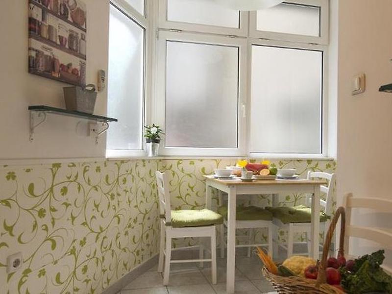 9EE3F5894B3B5C769D55057CABB16DB9