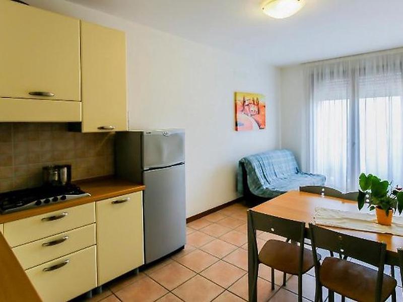 931AFB690DD008987C6228A9257FDF4E