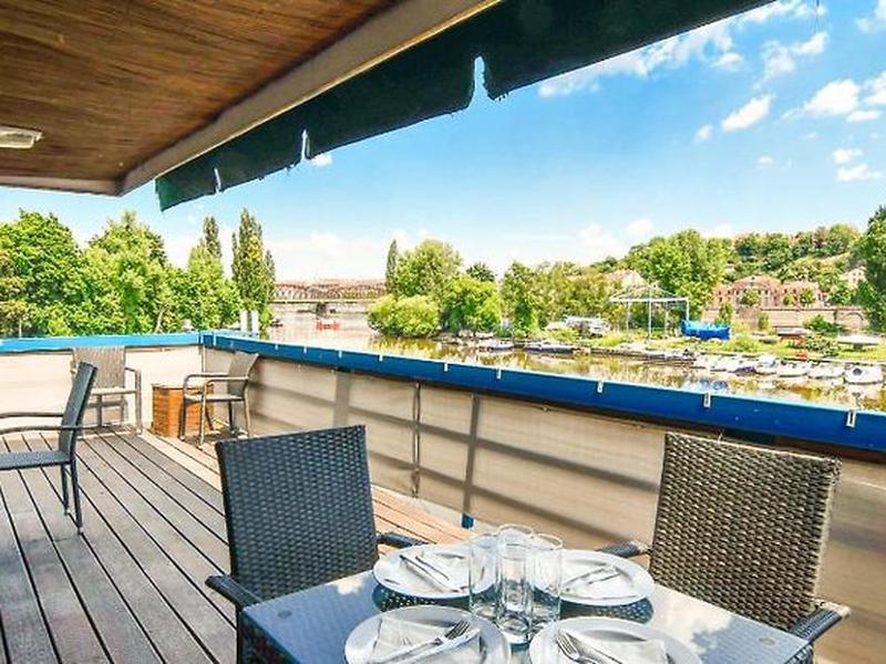 04E398AC930E27F2F999C065255EEE77