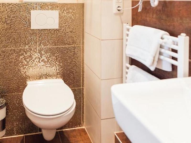 2F985C622F116DB1FD6912EFF222836A