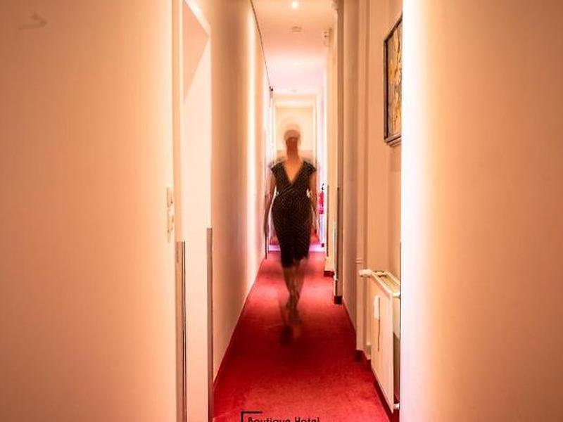 82D0C6365F94BA2FE72A4B9BCF61307D