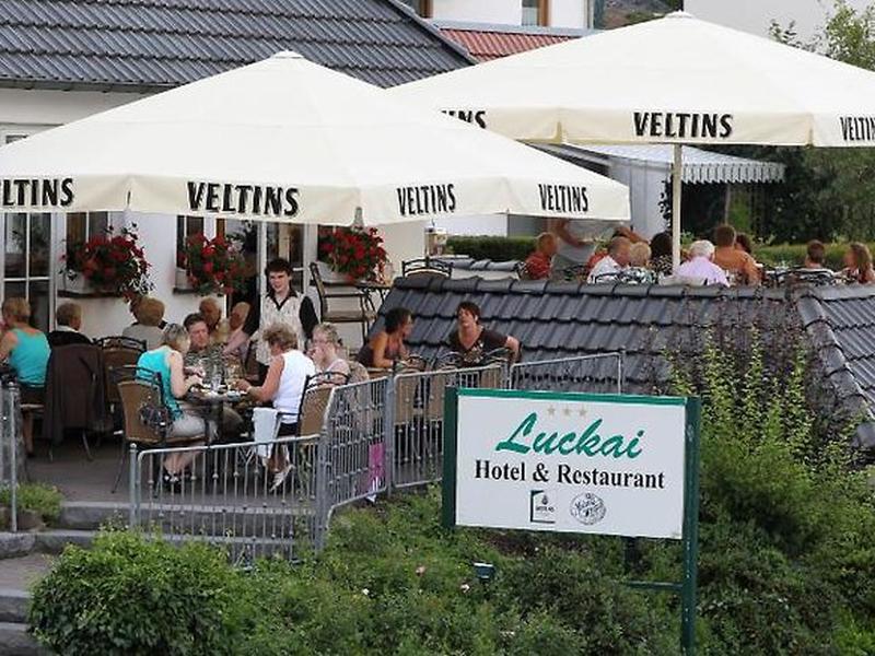 804D1FE8FA3415D8AC3F9F279002CE12