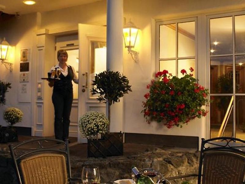 39E9A6634C24E7484138C536700410C1