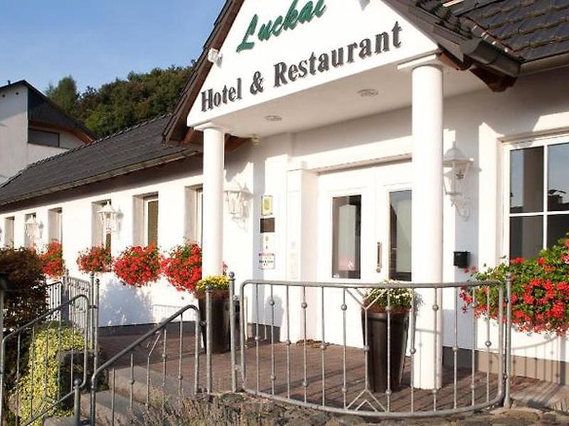 74E70BF547004B3BEBE1966FB20C4EE4