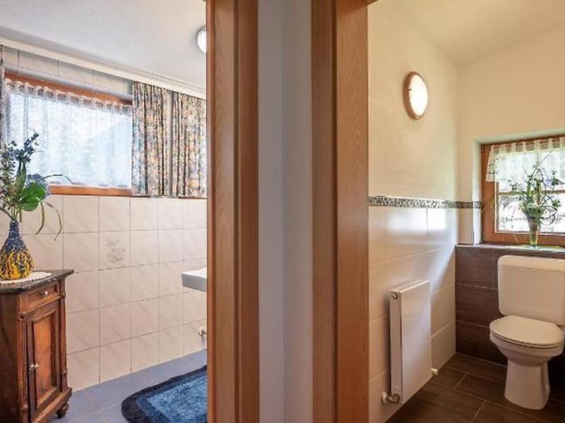 EA749B569D0ED2E91322BBE65B6D3E49