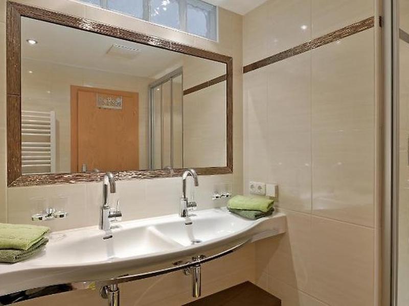 22A1C1024F84B0D1CE7CF0B9B59832CC