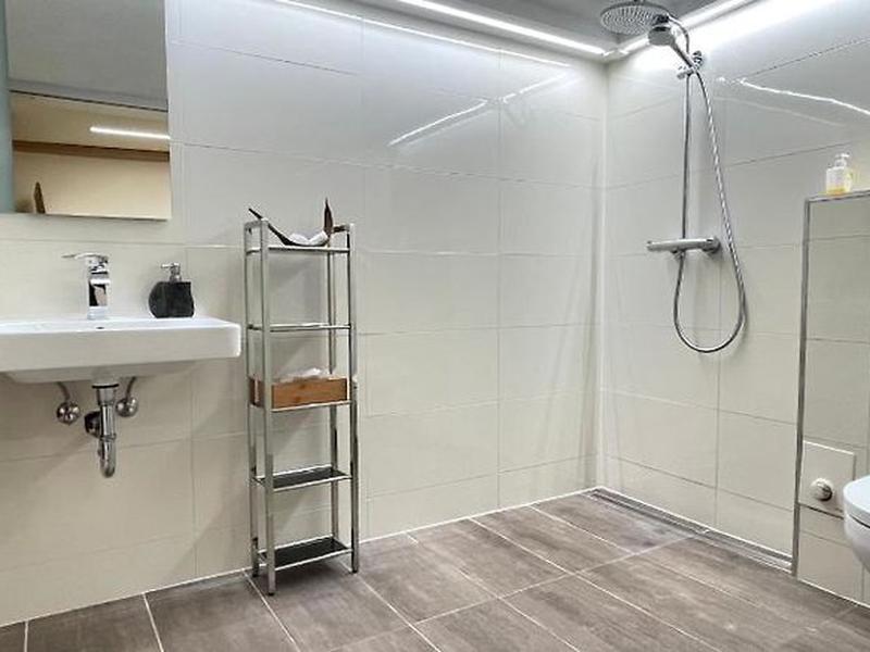 D48C983B3BDCEBC8E5B5D4221669C98C